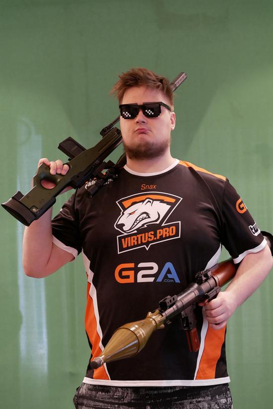 Tian ： 第二局相当混乱。当我们做出决定时，我们认为我们可以赢，但并不顺利。